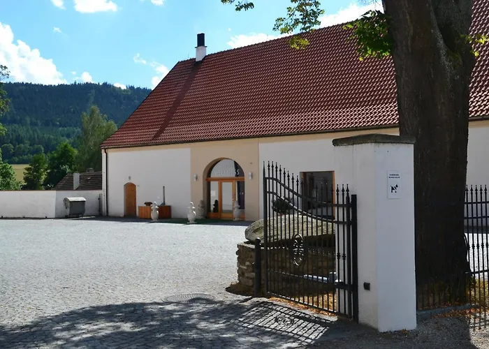Hotell Zamek U Susice Hrádek